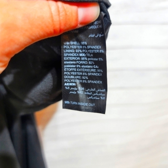 WHITE HOUSE BLACK MARKET SLEEVELESS V NECK BLACK MAXI DRESS, SZ 0 - Picture 9 of 12